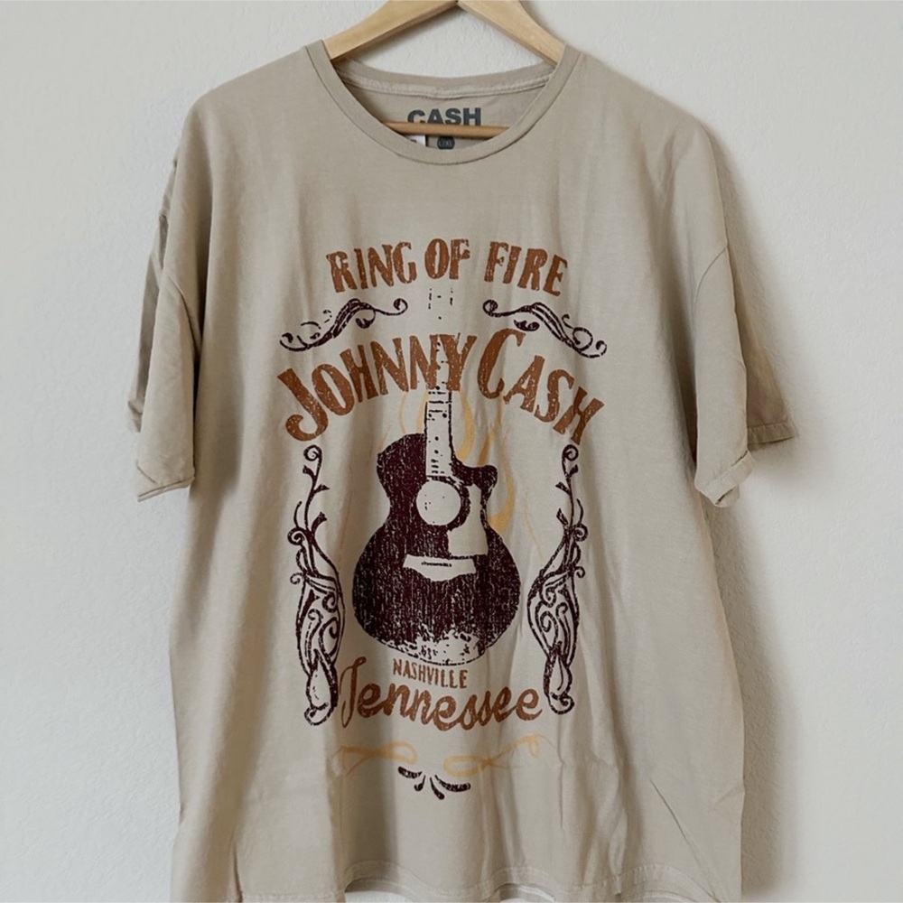 Johnny Cash Graphic Tee - Picture 6 of 6